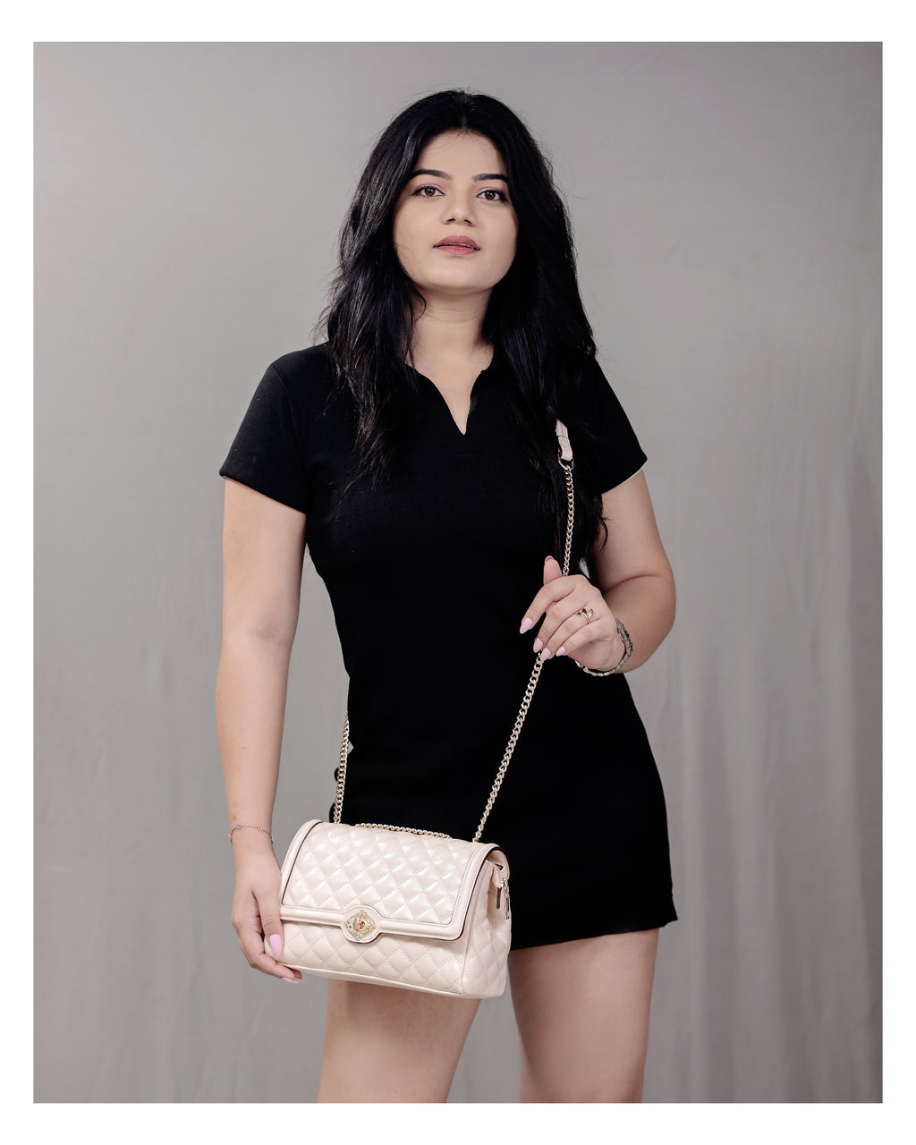 GLAMORA SLING BAG